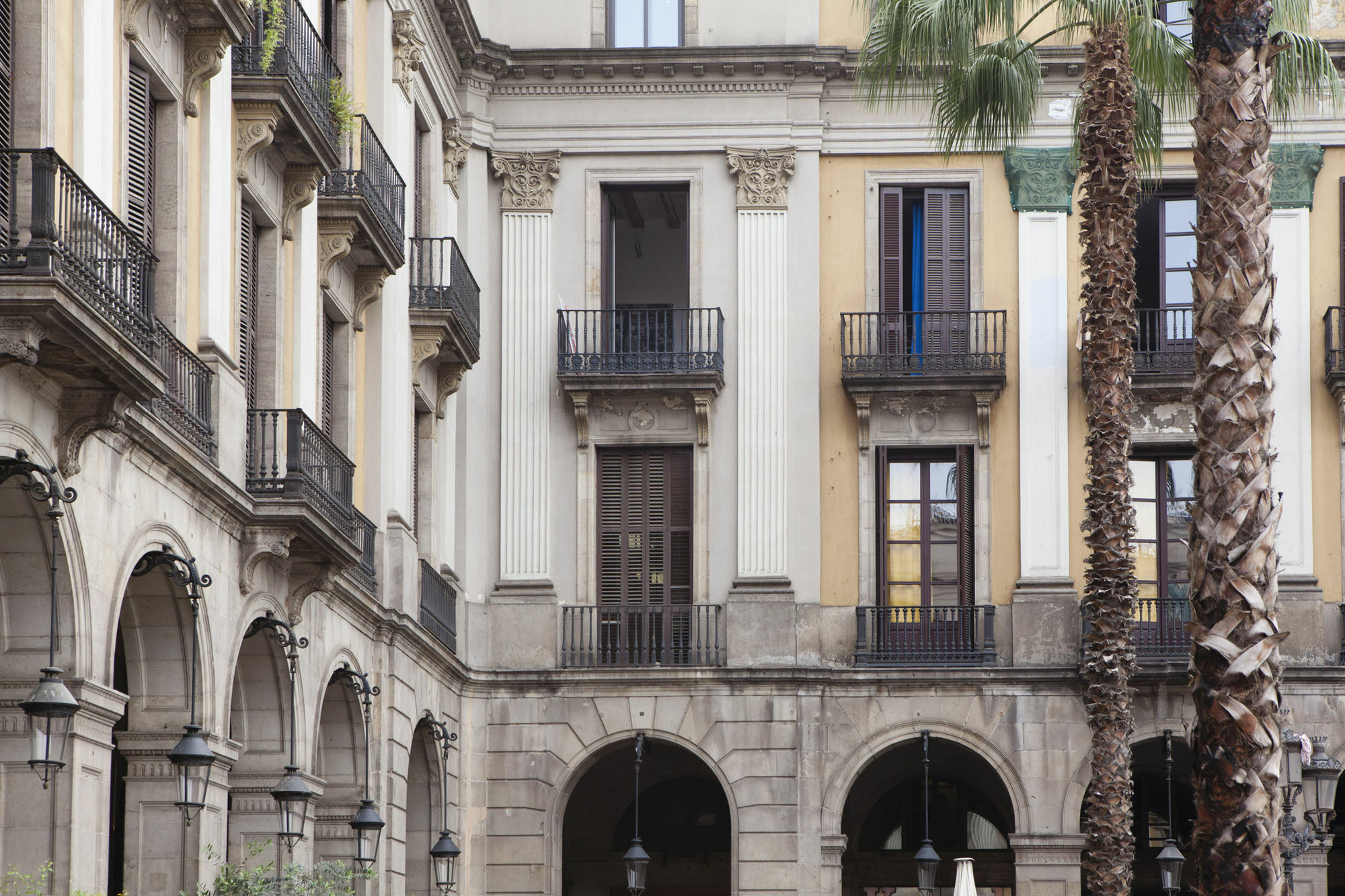 兰巴拉斯公寓式酒店 巴塞罗那 外观 照片